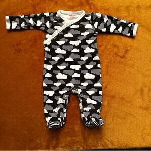 Skip Hop Size Newborn Grey & White Clouds Footie Pajamas